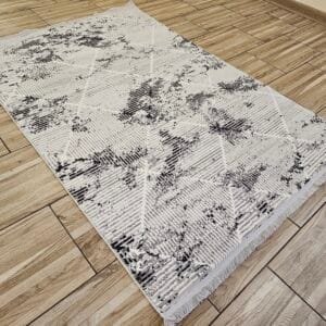 Плътен килим - бяло и черно